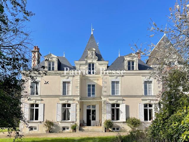 Château vente à Angers