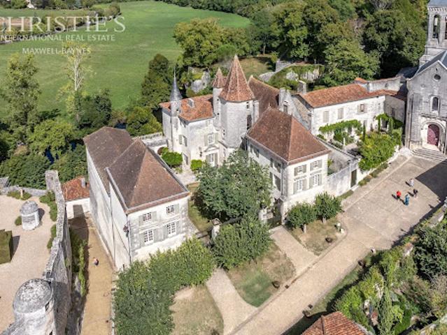 Château vente à Nontron, Brantôme