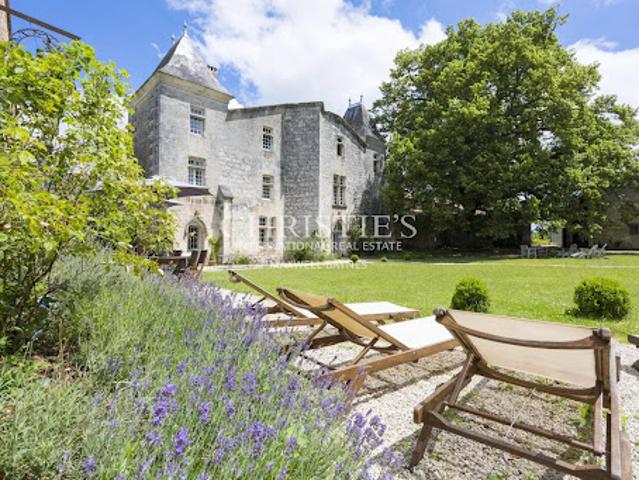 Château vente à France métropolitaine, Aignes-et-puypéroux