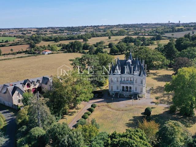 Château vente à Angers