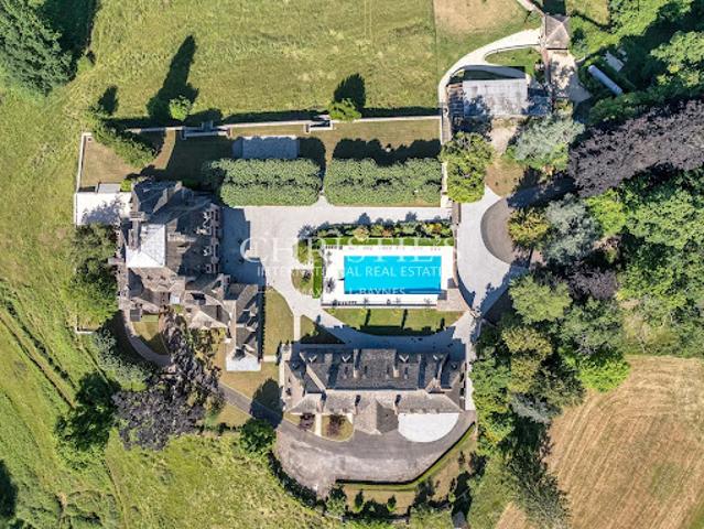Château vente à Brive-la-Gaillarde, Nouvelle-Aquitaine