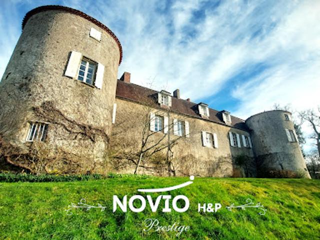 Château vente à Confolens