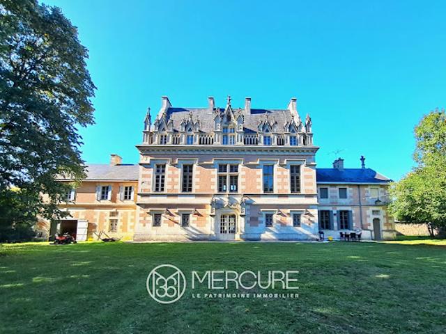 Château vente à Saintes