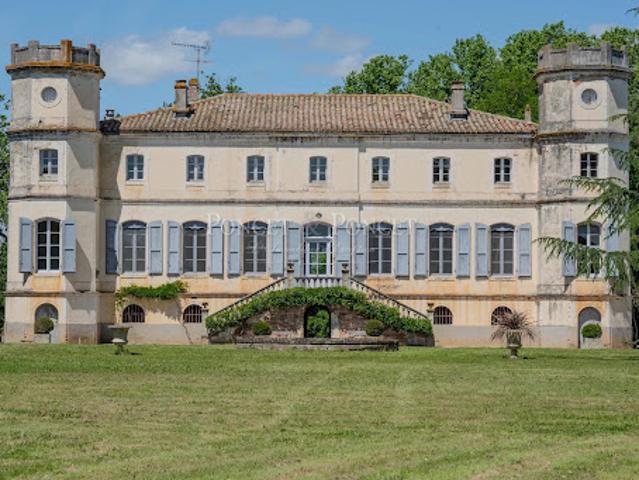 Château vente à Riom, Saint-sulpice