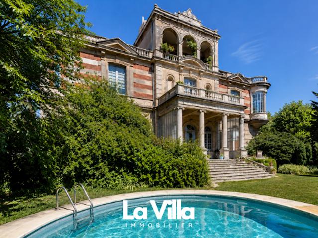 Château vente à Villeneuve-lès-Avignon, Gard
