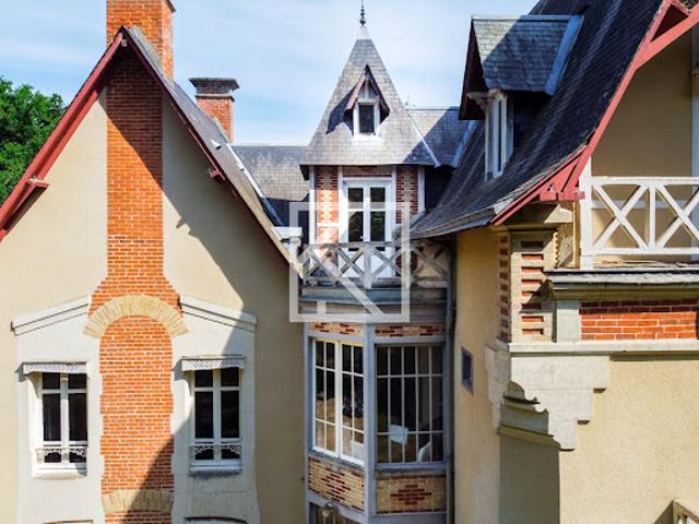Château vente à Changé, Sarthe