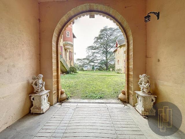 Château vente à Villefranche-sur-Saône, Rhône