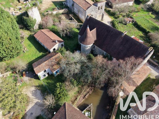 Château vente à Pranzac, Charente