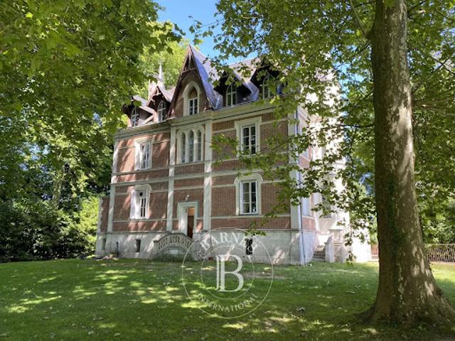 Château vente à Saint-Amand-Montrond, Contres