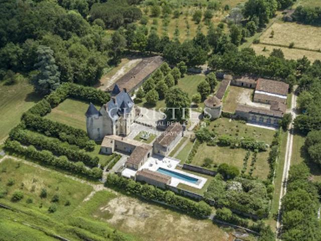 Château vente à Saintes