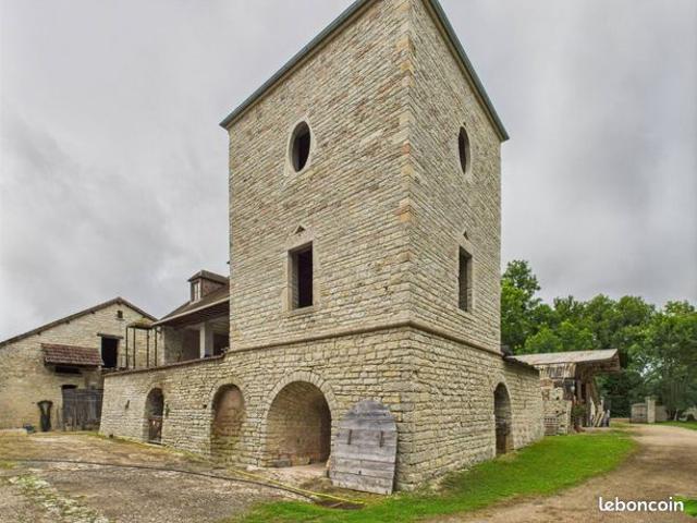 Maison vente à Montargis, Noyers