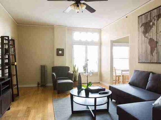 Apartment for rent in Canoga Park, California