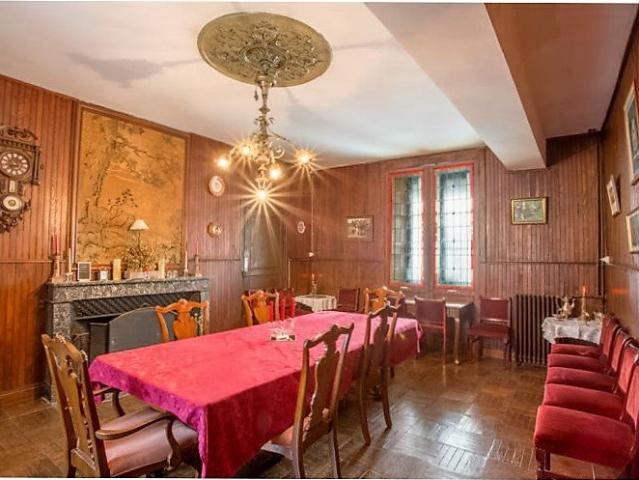 Château vente à Niort, Chef-boutonne