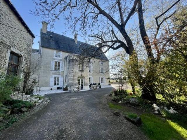 Château vente à Niort, Nouvelle-Aquitaine