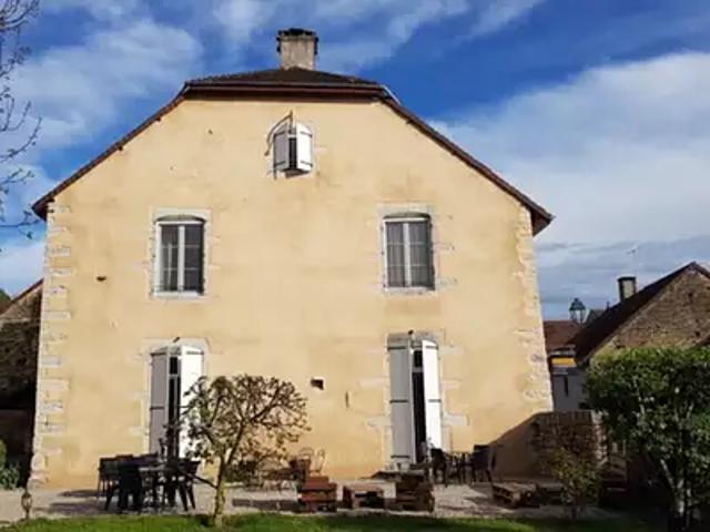 Maison vente à Lons-le-Saunier, Château-chalon