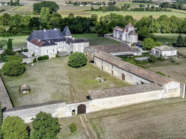 Château vente à France métropolitaine, Aignes-et-puypéroux