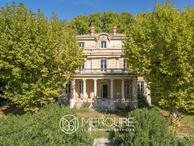 Château vente à France métropolitaine, Saint-martin-de-crau