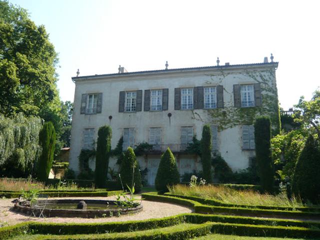 Château vente à Thiers