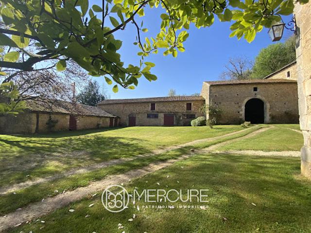 Château vente à Poitiers