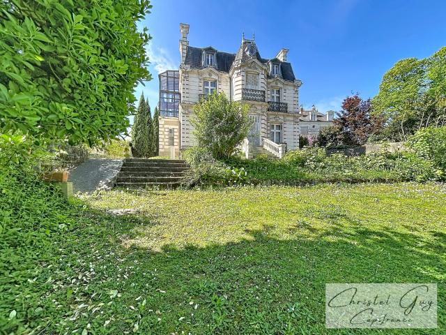 Maison vente à La Flèche, Château-du-loir