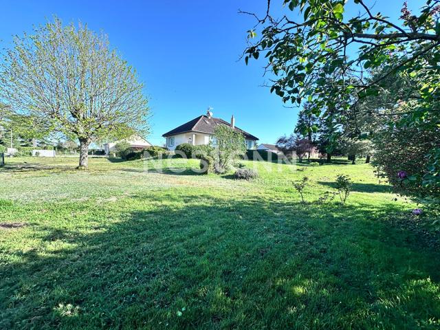 Maison vente à La Flèche, Château-du-loir