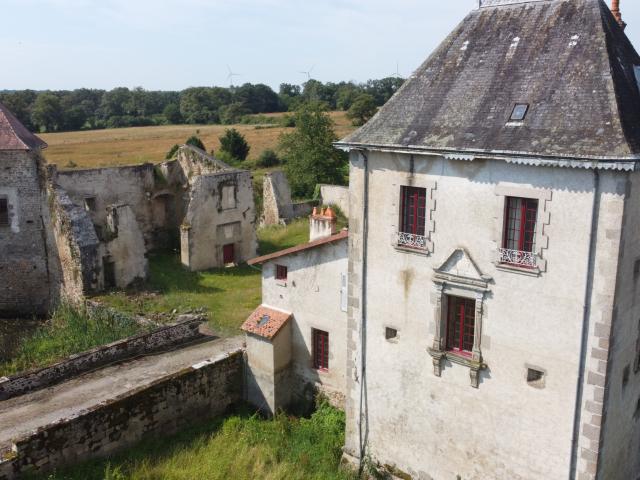 Château vente à Bellac, Le Dorat