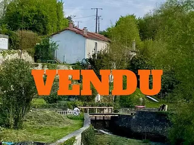 Maison vente à Montmorillon, Château-garnier