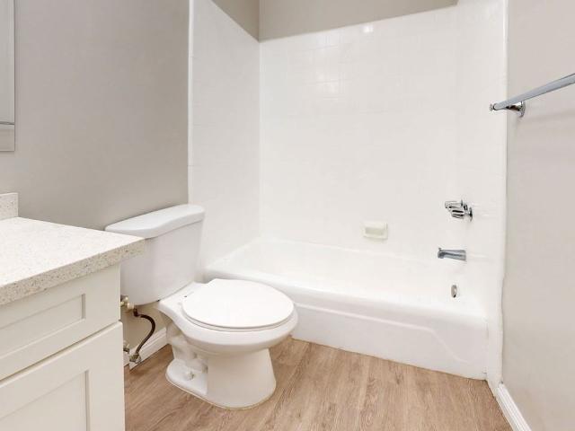 Apartment for rent in Canoga Park, California