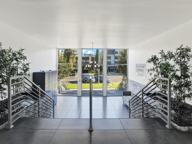 Apartment for rent in Canoga Park, California
