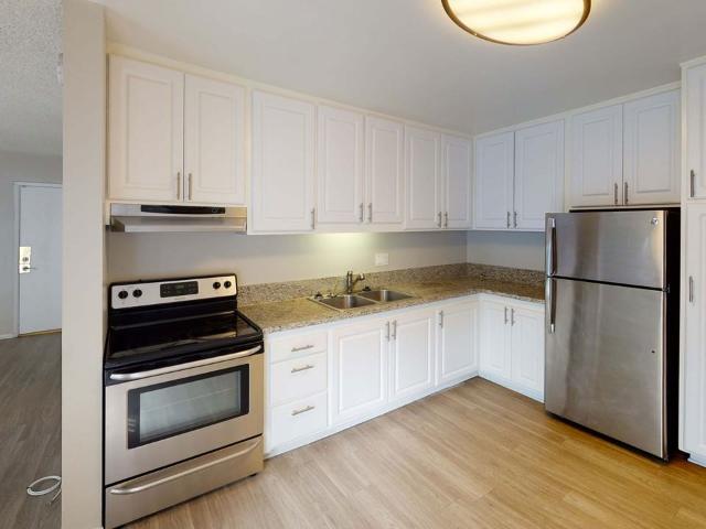 Apartment for rent in Canoga Park, California