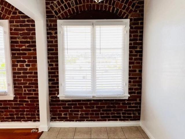 Apartment for rent in Canoga Park, California