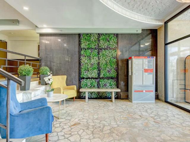 Apartment for rent in Saint-Laurent, Montréal