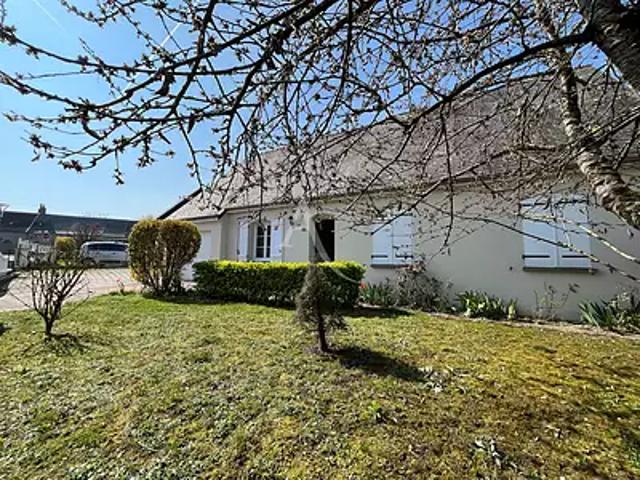 Maison vente à Loches, Château-renault