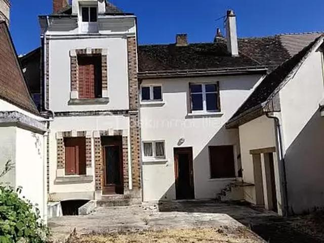 Maison vente à Loches, Château-renault