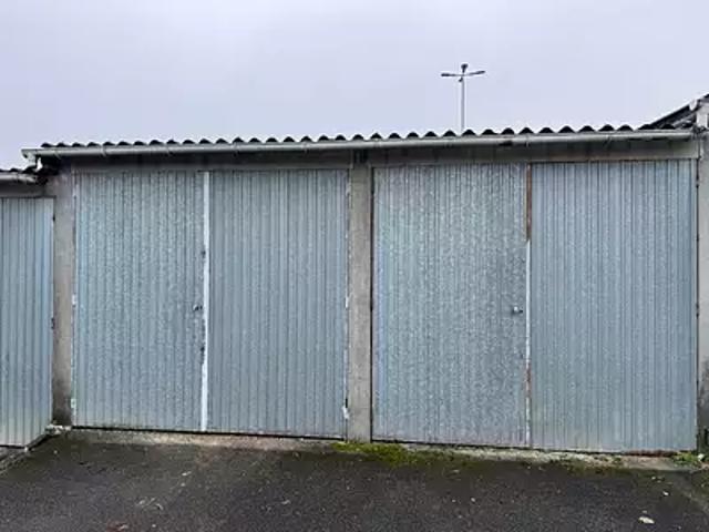 Garage vente à Château-Thierry, Château-thierry