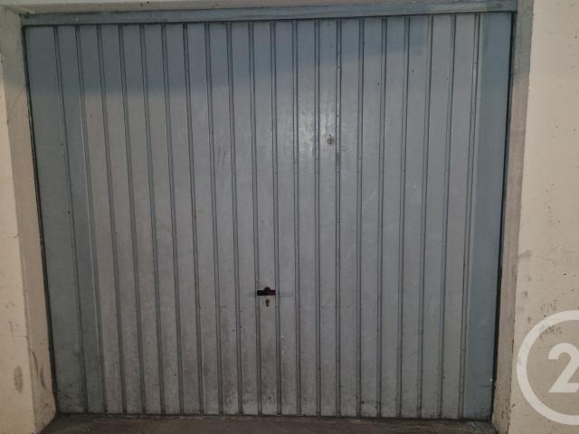Garage vente à Château-Thierry, Château-thierry
