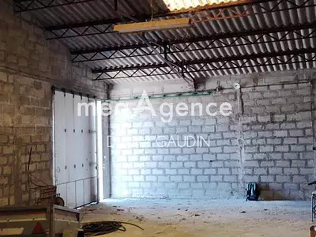 Garage vente à Cognac, Châteaubernard