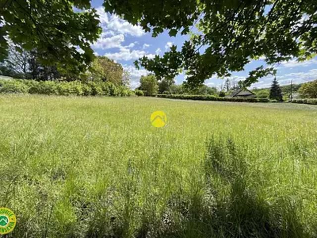 Terrain vente à Saint-Amand-Montrond, Châteauneuf-sur-cher