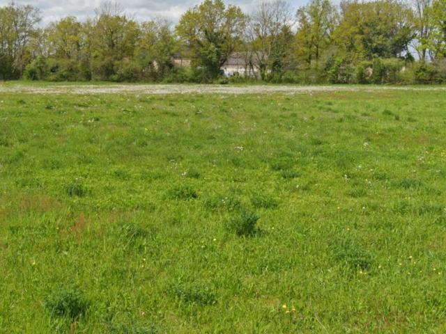 Terrain vente à Saint-Amand-Montrond, Châteauneuf-sur-cher