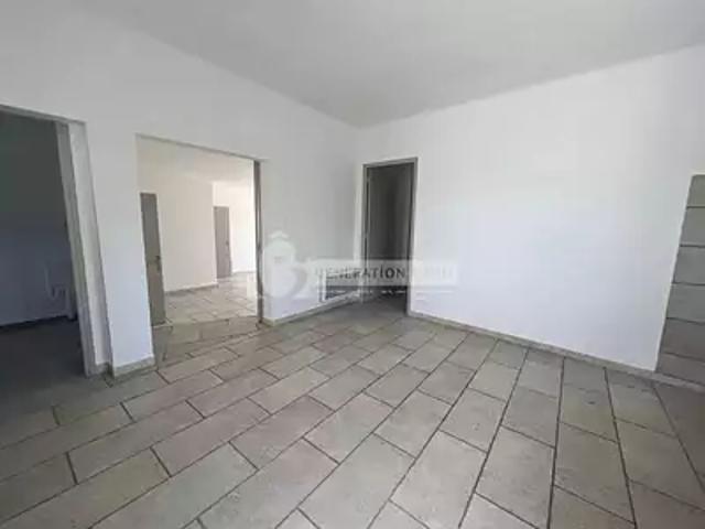 Maison vente à Arles, La Salle Les Alpes