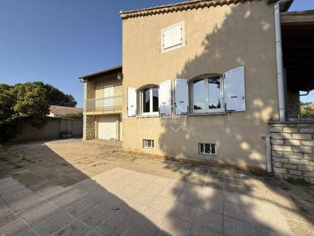 Maison location à Arles, La Salle Les Alpes