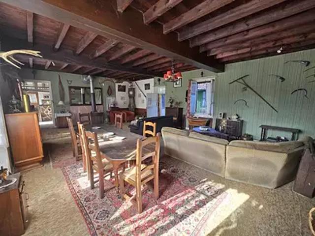 Maison vente à La Sagne, Châtelus-Malvaleix
