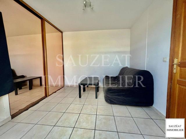 Studio location à Domaine de Seignelay, Châtenay-Malabry