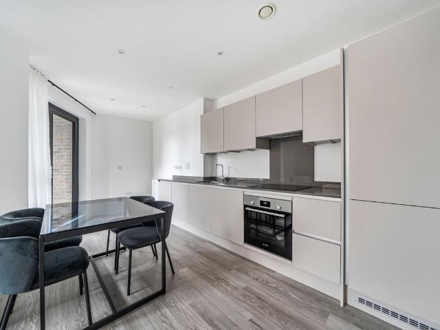 Apartment for rent in Brompton, Gillingham