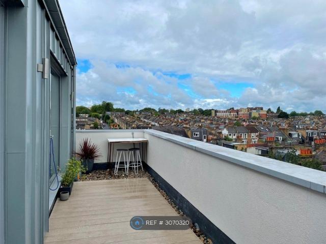 Apartment for rent in London Borough of Wandsworth, Greater London