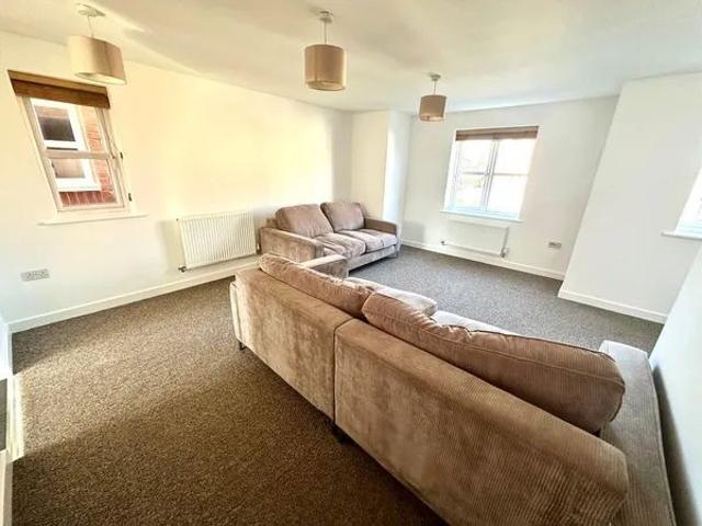 Apartment for rent in Meon Vale, Alderminster