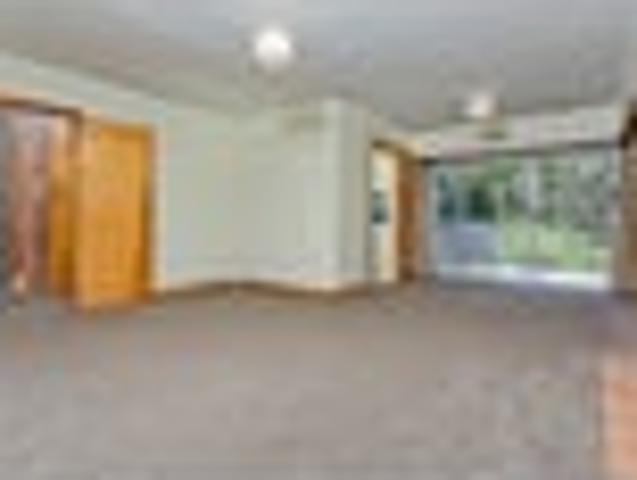 House for rent in Wairau Valley