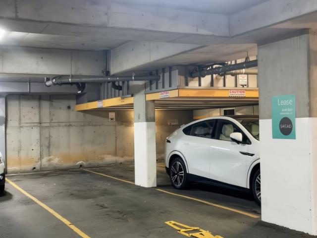 Garage for rent in Lower North Shore, Sydney