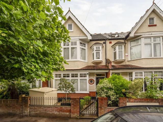 House for rent in London Borough of Merton, Merton Park