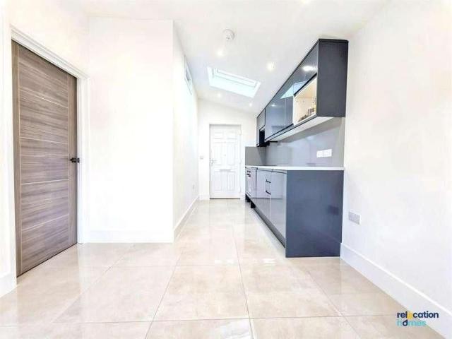 Apartment for rent in London Borough of Enfield, Greater London